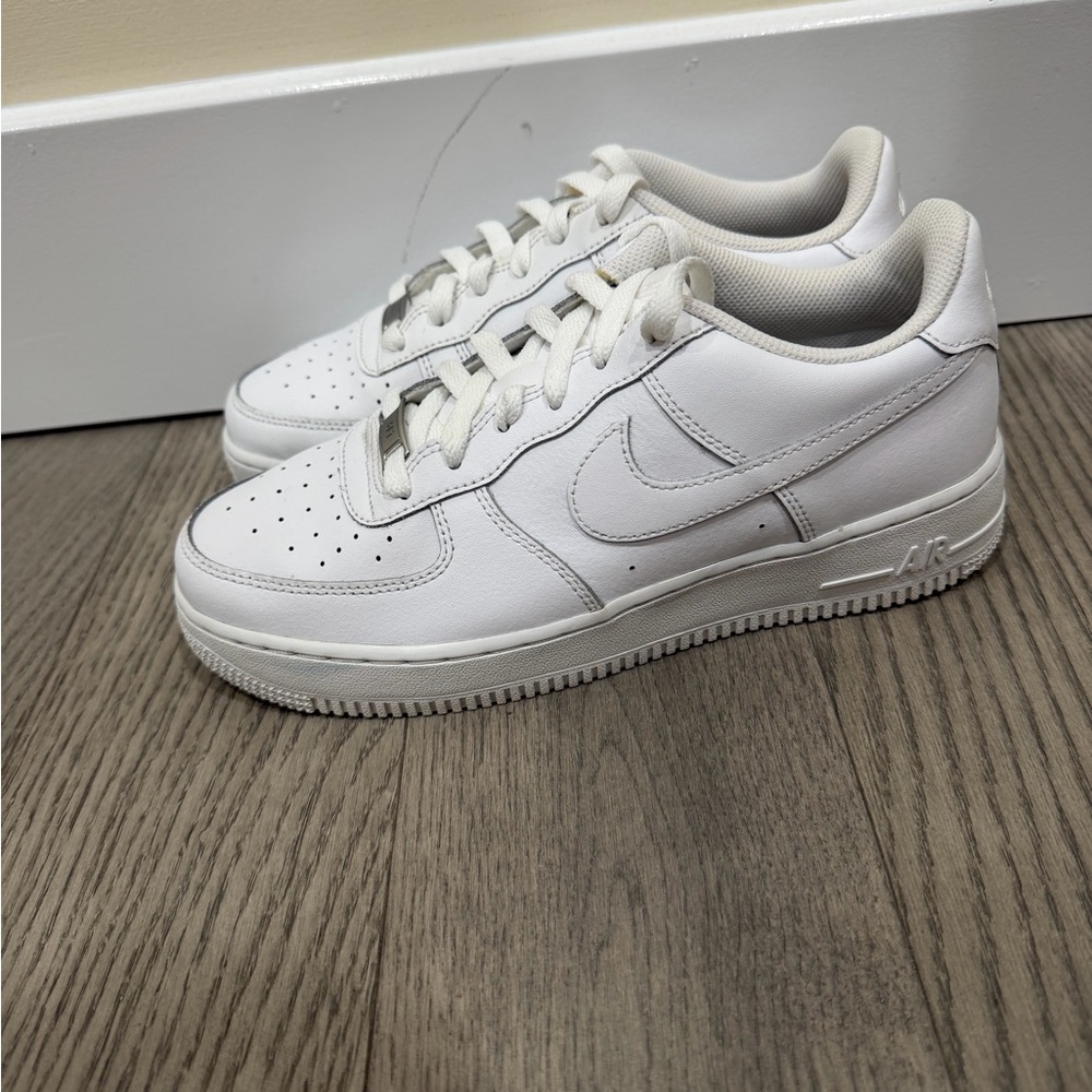 Nike White Low-Top Leather Sneakers